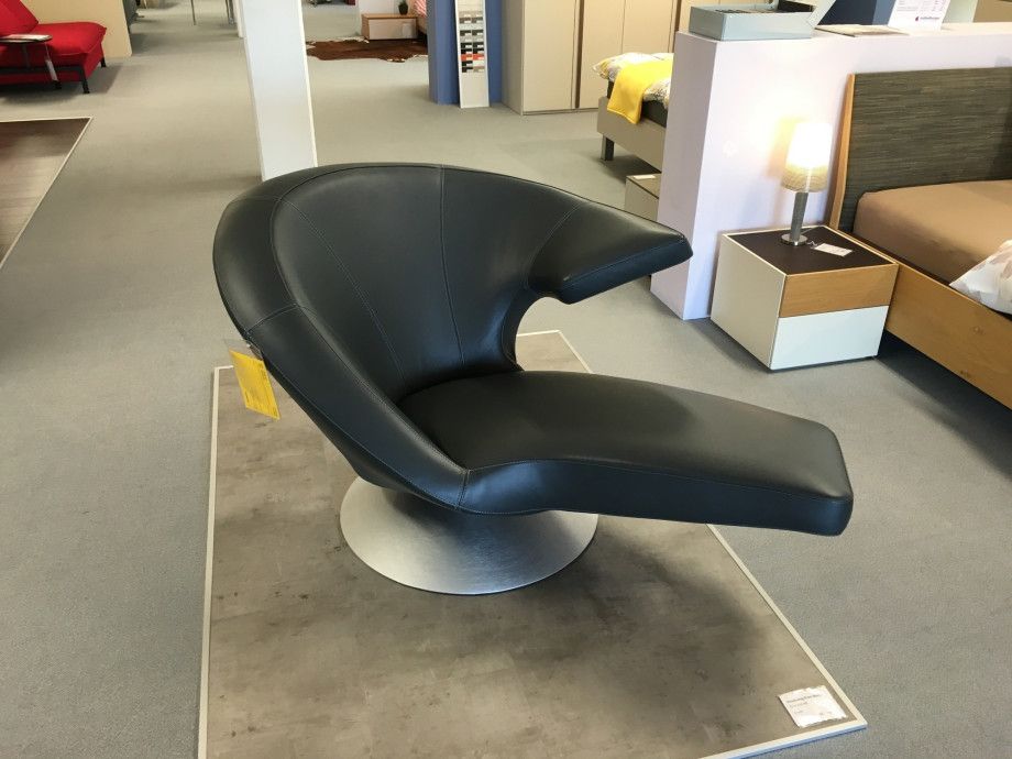 1527229454-wohnzimmer-sessel-leolux-parabolica-0.jpg