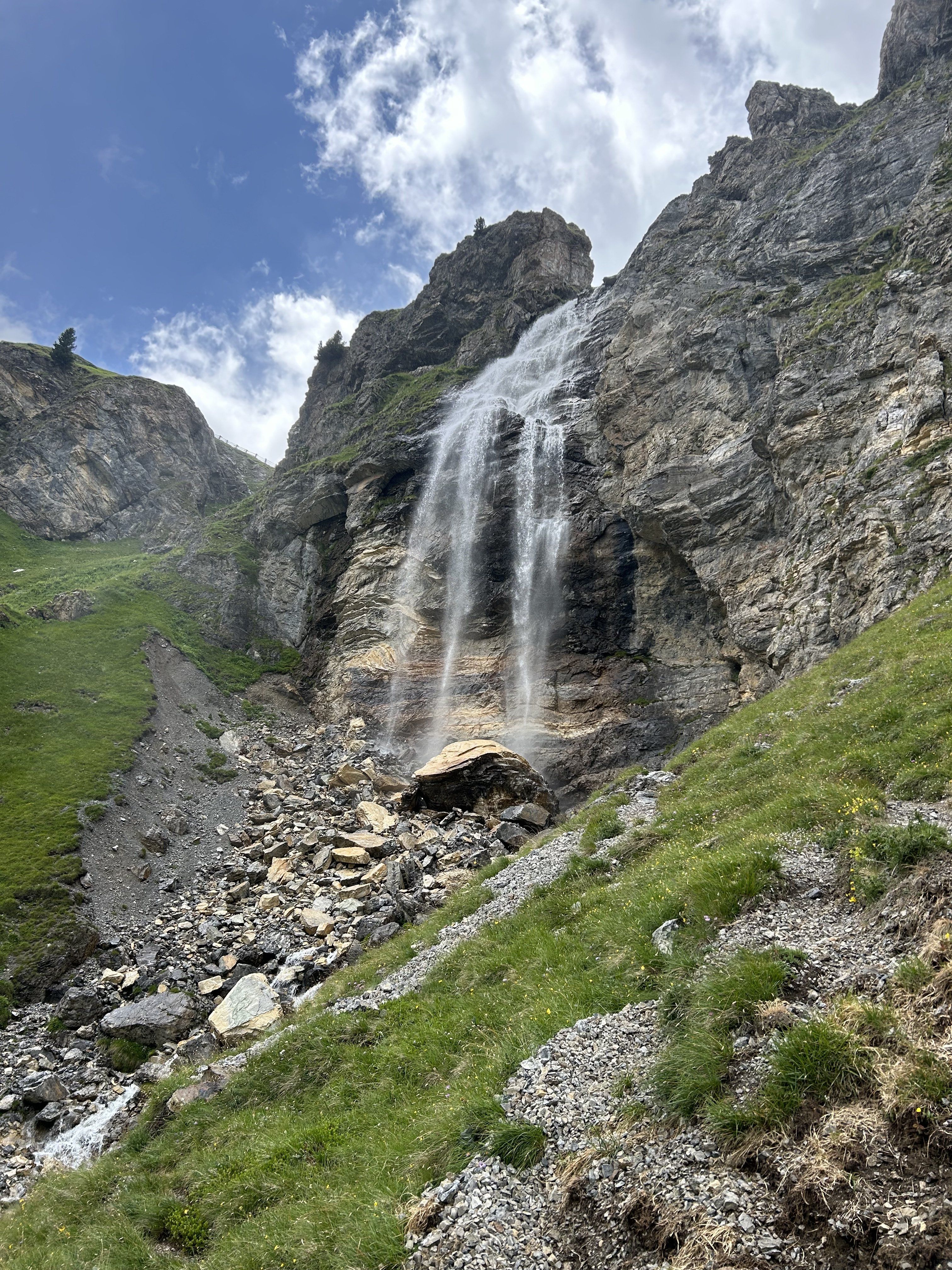 3. Etappe - sensationelle Ausblicke4.JPG