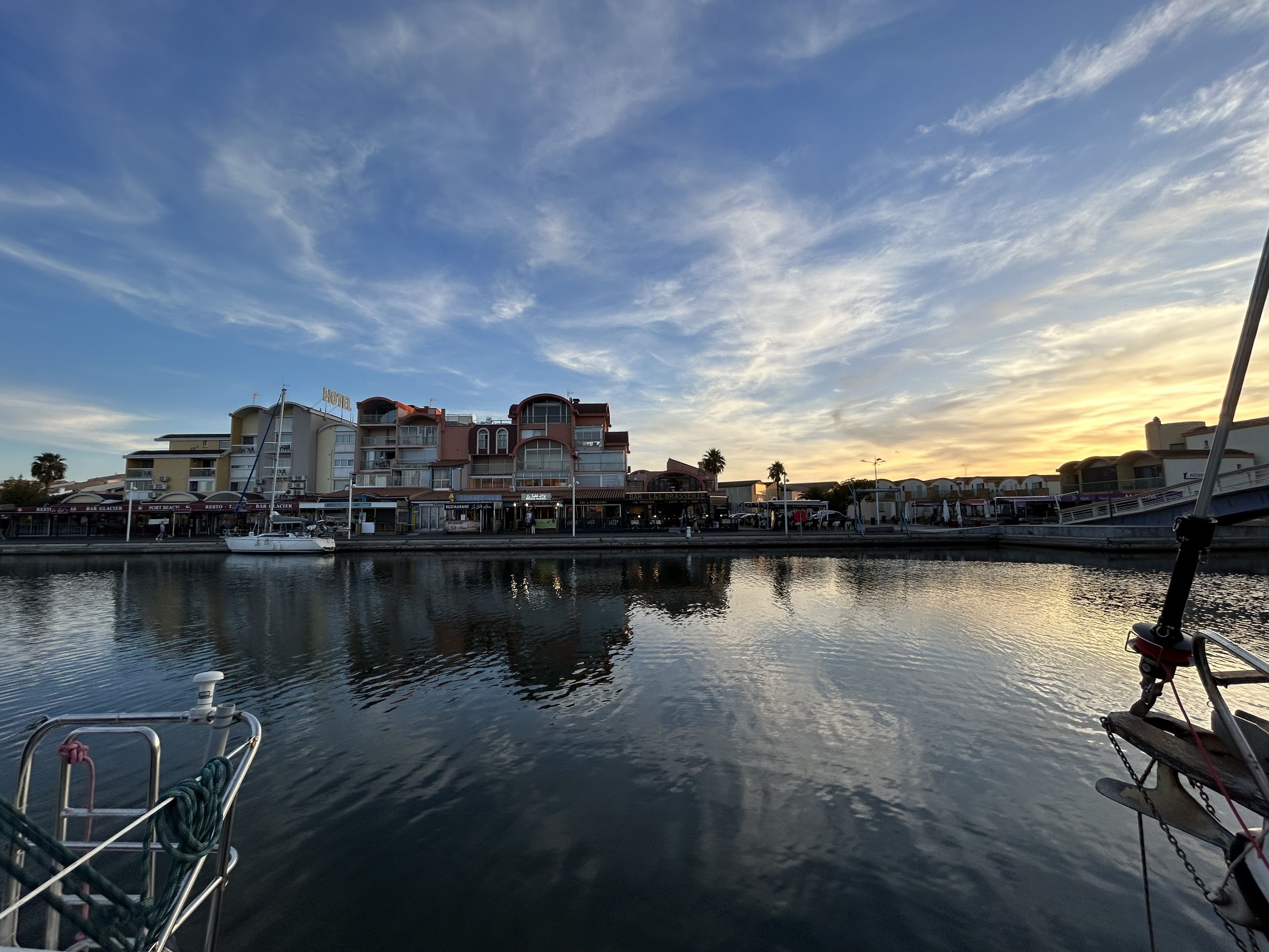 Abends im Hafen1.jpg