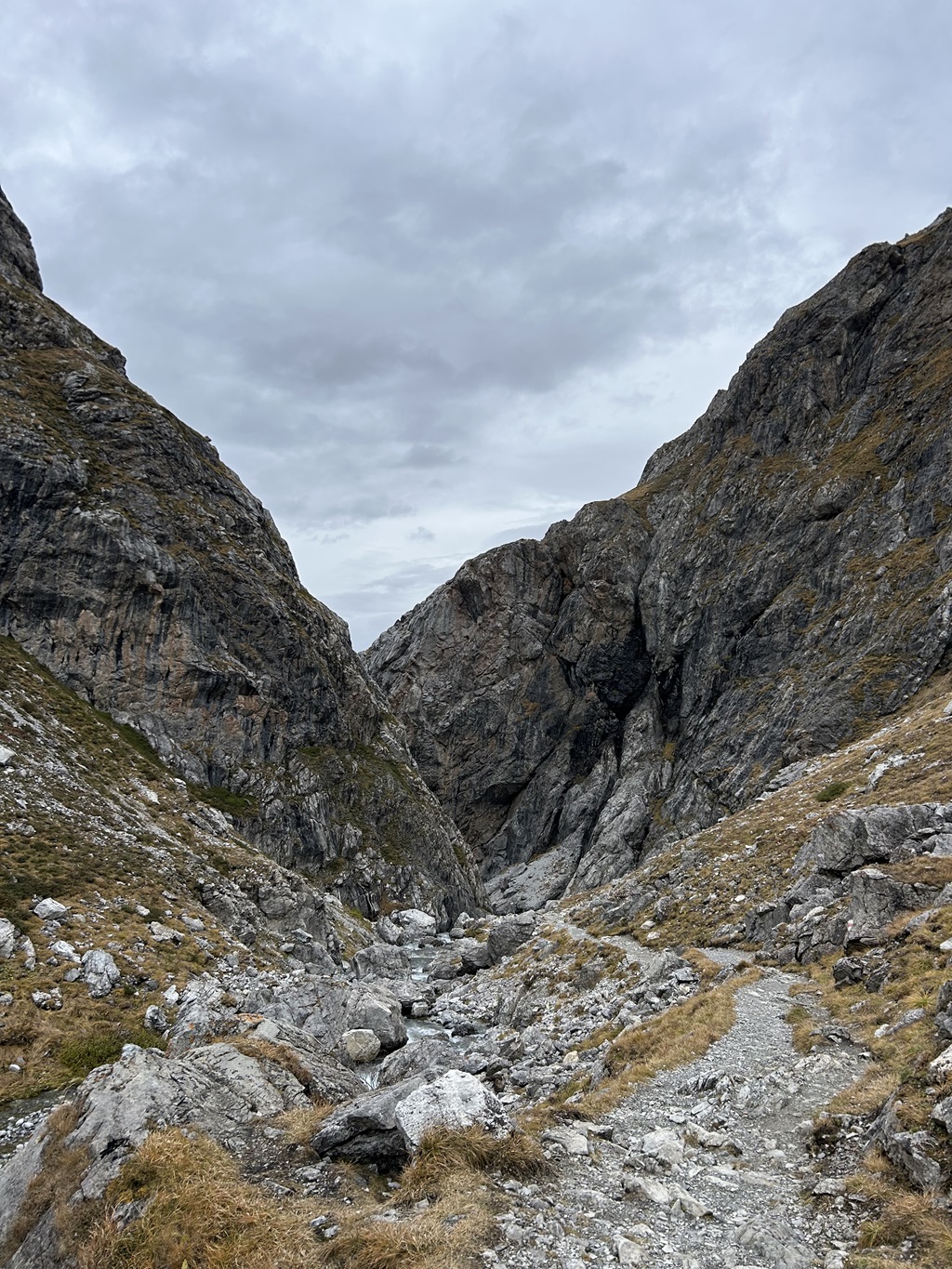 Anfahrt zur Uina Schlucht5 verkleinert 12.Tag.jpg