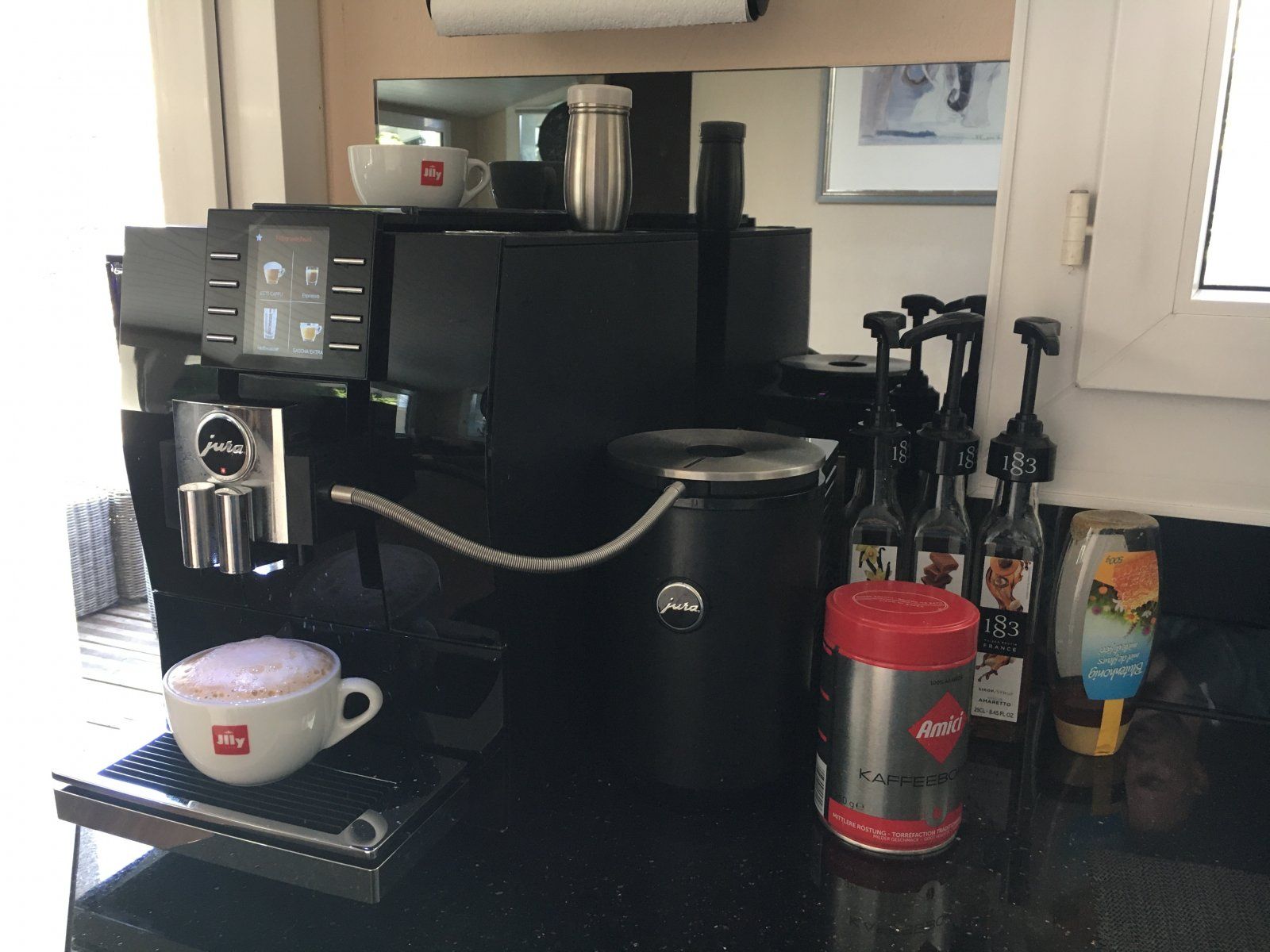 Cafe am Morgen.JPG
