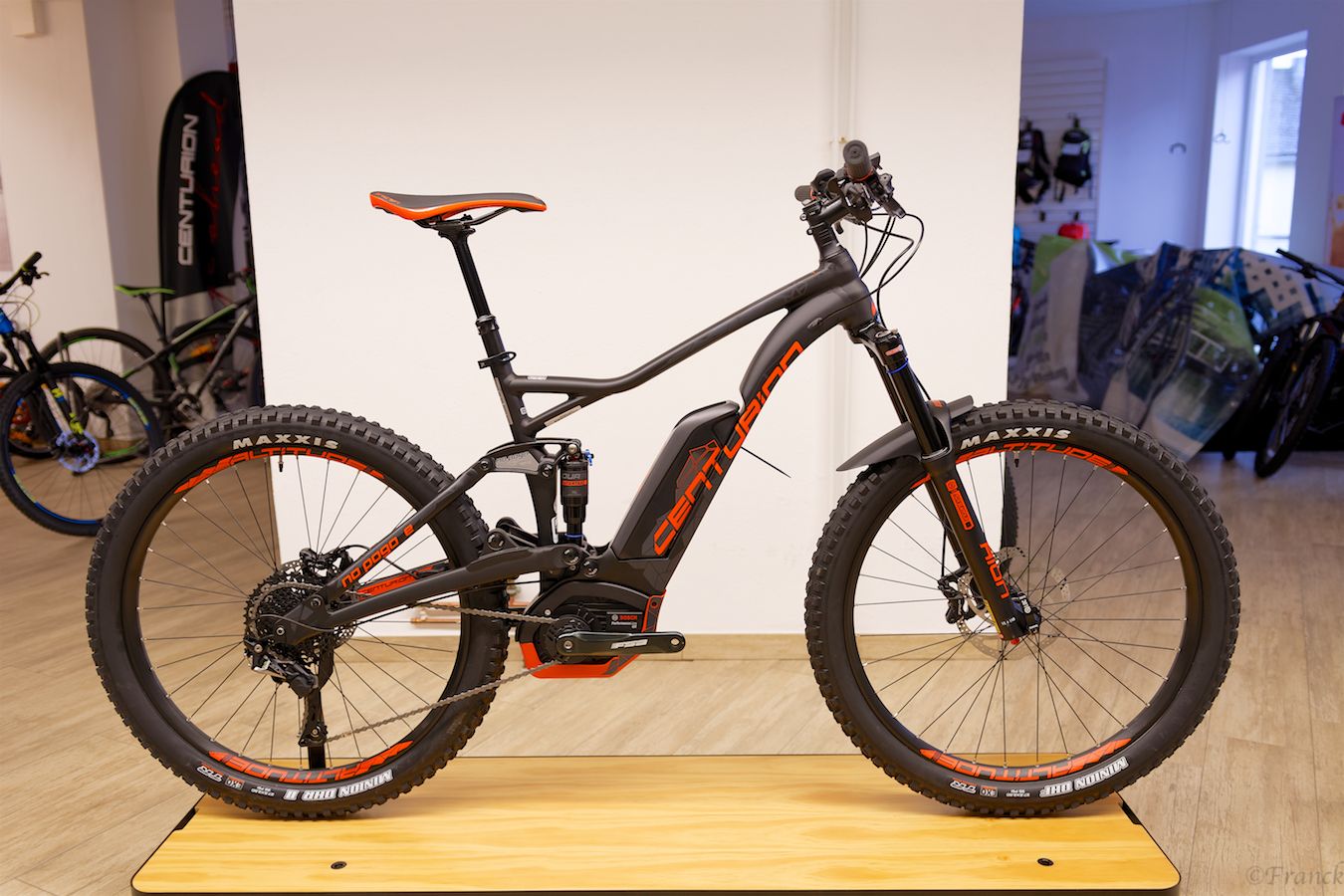 Centurion No Pogo E R850 1.jpg