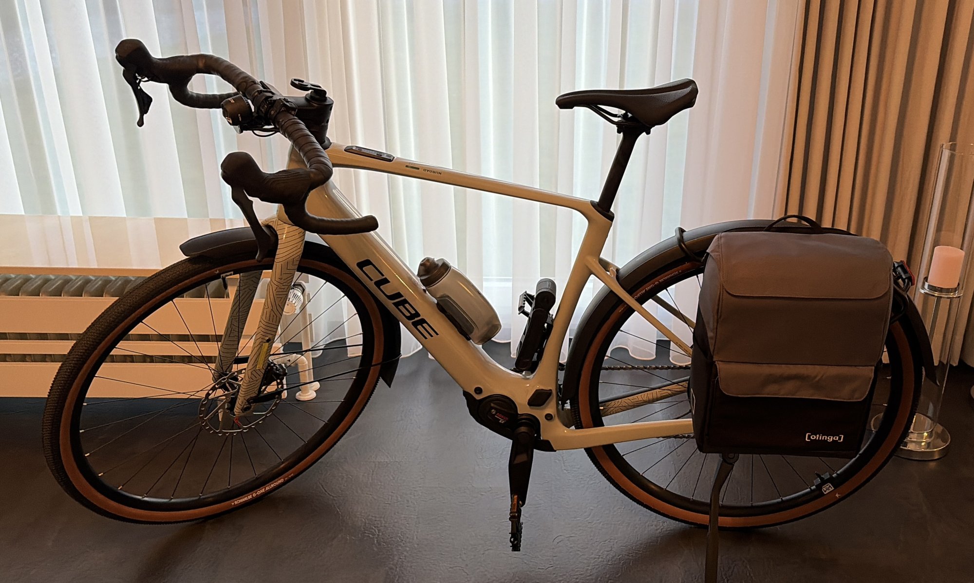 Cube Nuroad Hybrid C62 Race.jpg