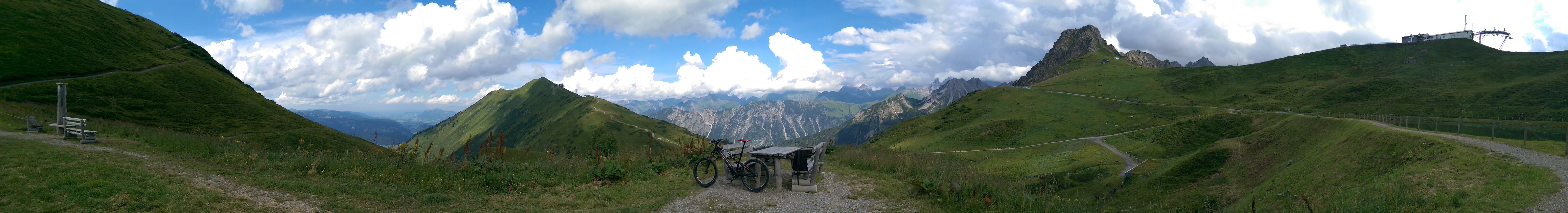 Fellhorn Pano mit Rad.jpg