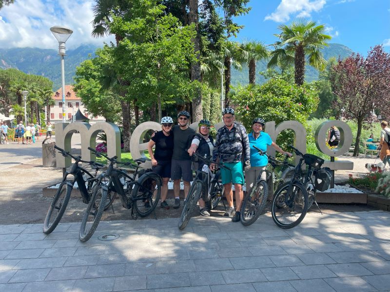 Gruppenbild Meran.jpg