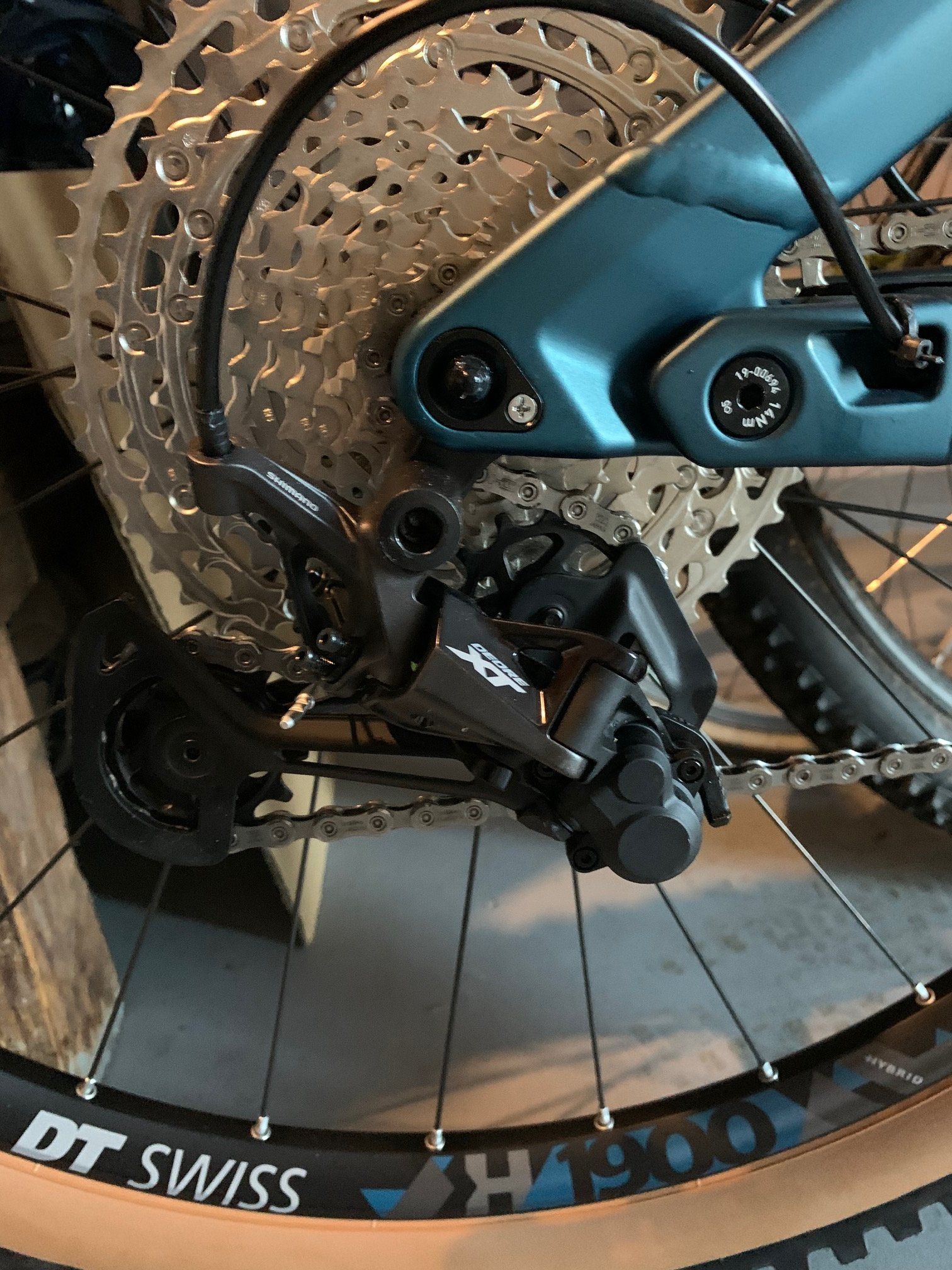 fahrrad kette setzt auf kleinstem ritzel über