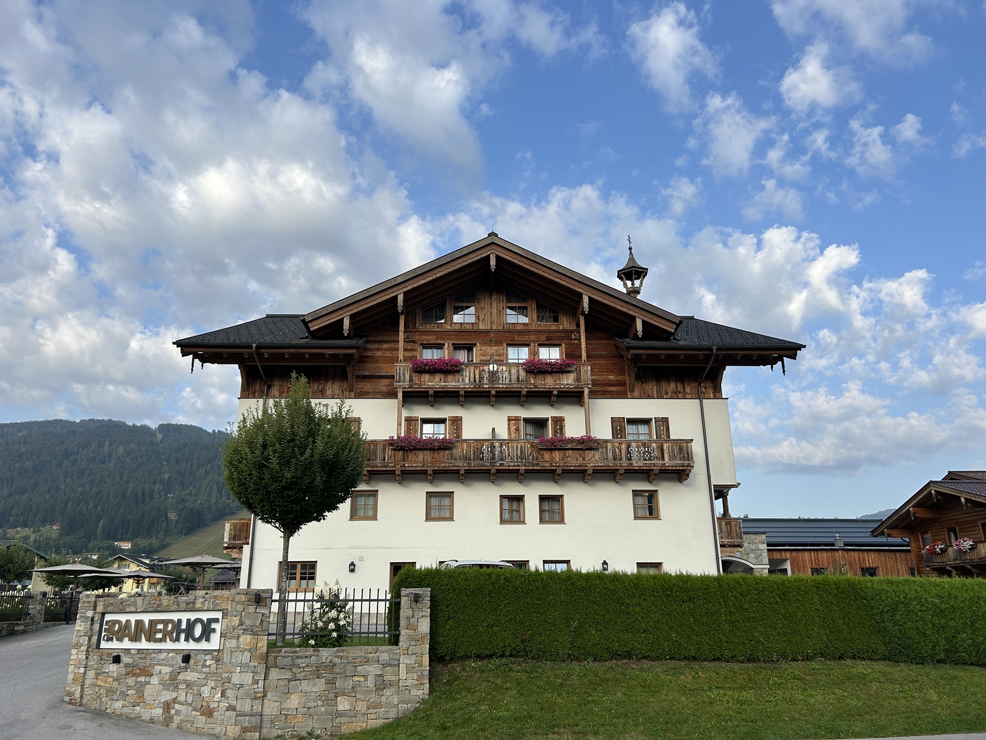 Unterkunft Rainerhof Flachau.jpg