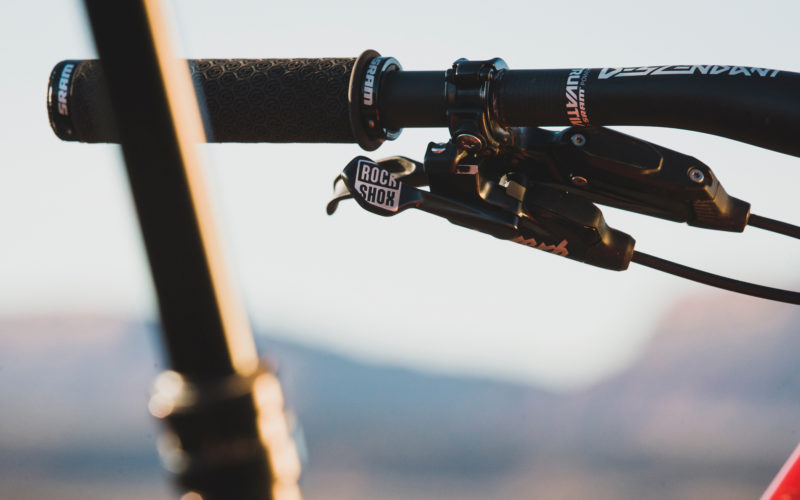 Neuvorstellung: RockShox zeigt 1X Remote für Reverb-Sattelstütze