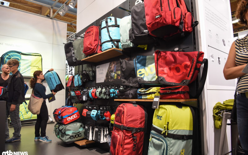 Eurobike 2017: Evoc FR Trail E-Ride – Rucksack mit Akkufach & Rückenprotektor