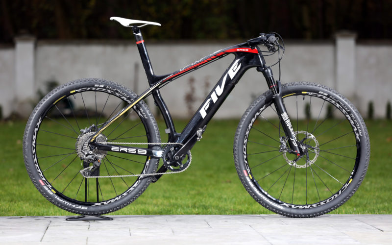 FIVE Bike e-RS:  leichtes eMTB aus Carbon