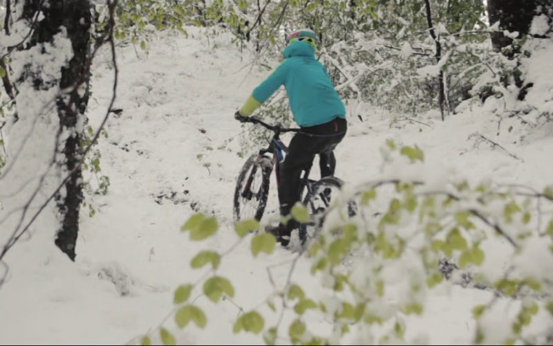 Video der Woche: Ohne Schaufel den Schnee umpflügen – Gusti Wildhaber kann’s