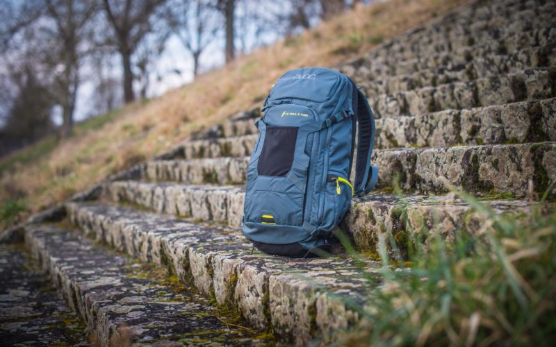 Evoc FR Trail E-Ride 20l: Der E-Ride ist der erste eMTB-Rucksack von EVOC – Protektor inklusive