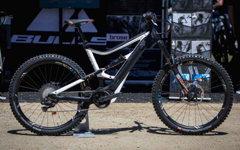 Bulls E-Mountainbikes 2018: Antrieb von Bosch, Shimano & Brose, integrierte Akkus, smarte Details