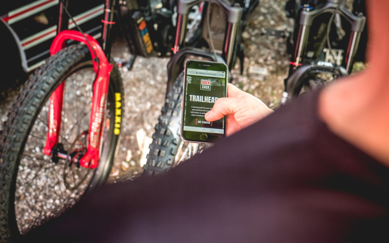 Trailhead von Rockshox: Vereinfachtes Fahrwerk-Setup mit App-Unterstützung