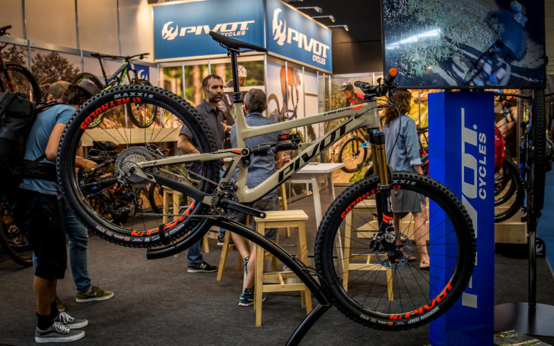 Eurobike 2018: Pivot: Firebird 29, 429 Trail und Shuttle