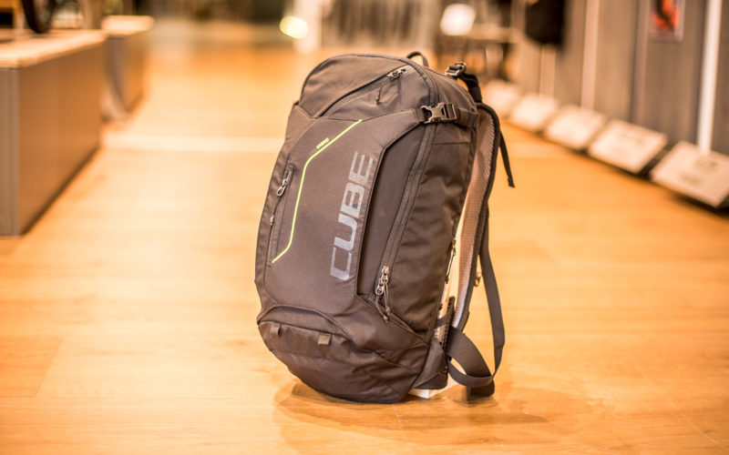 Cube Neuheiten 2019: Edge Hybrid – ein Rucksack mit Akkufach von Cube