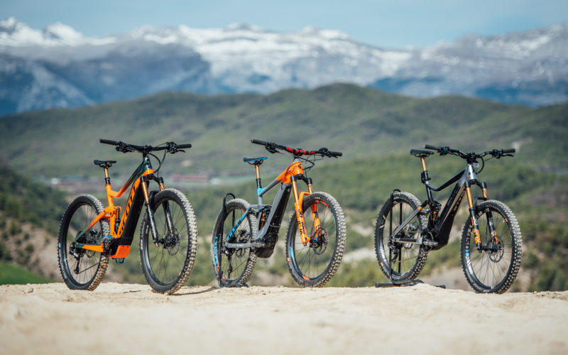 Drei E-Enduro-Bikes im Test: Cube, Scott, Bulls – höher, schneller, weiter!