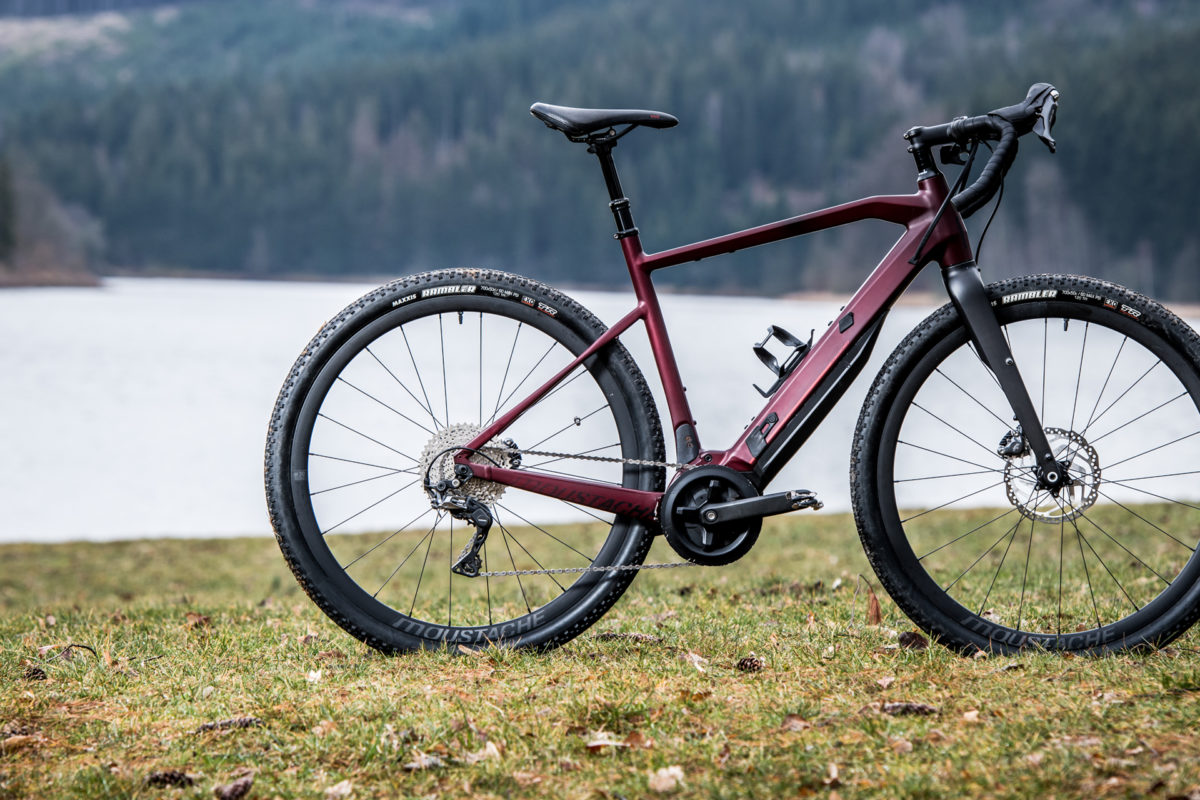 Moustache Dimanche 9.5 im Test: Perfekt fürs Abenteuer, egal ob On- oder Offroad?