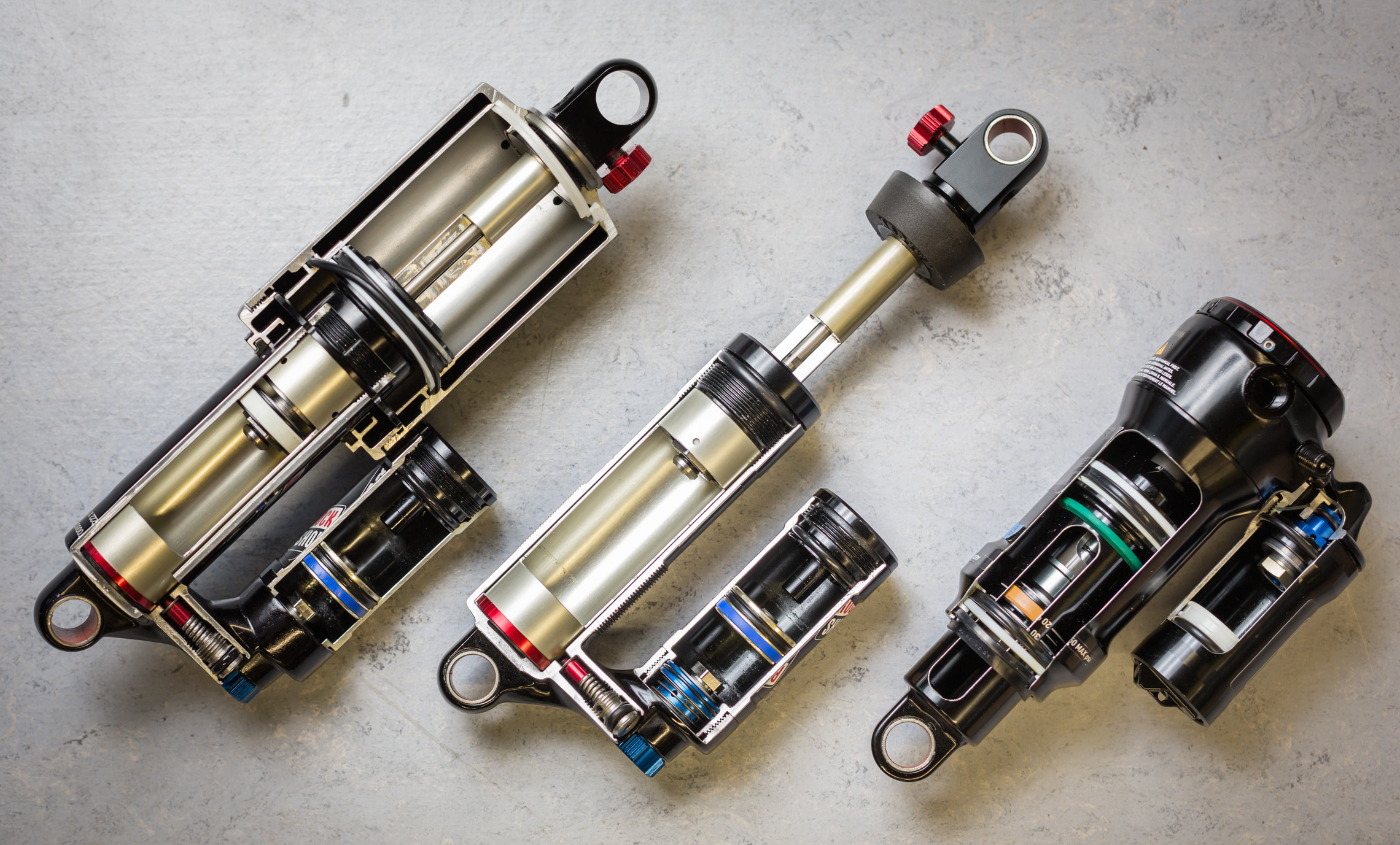 EBike Tipps & Tricks LuftkammerService am RockShox Super Deluxe eMTBNews.de
