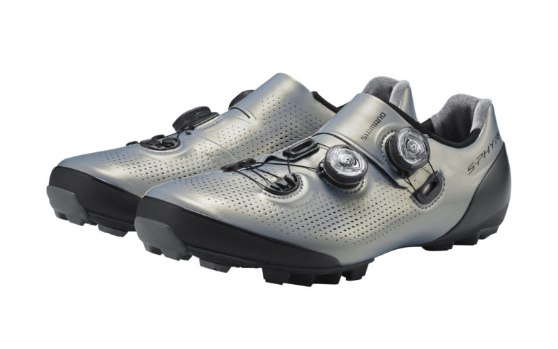 Neuer Shimano XC9 Schuh: Jetzt kommt „Der Blaue“ auch in Silber