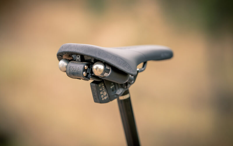 Fizik Alpaca Carrier Multitool: Smarter Werkzeugträger für den Sattel