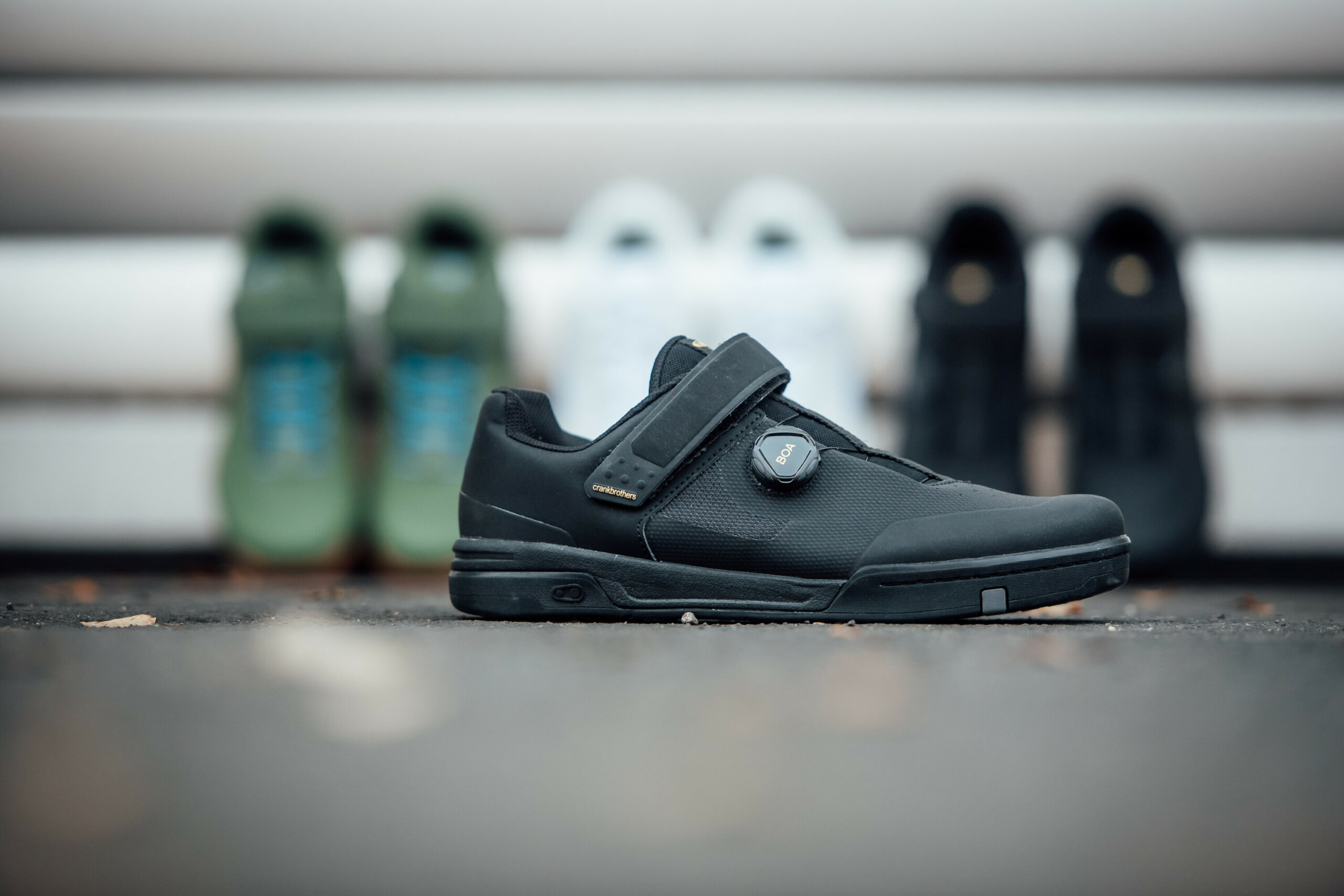 Crankbrothers präsentiert Schuh-Kollektion: Premiere für den amerikanischen Laufrad-Spezialisten