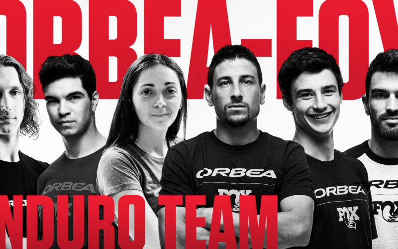 Orbea Fox Enduro Team 2021: Laura Charles verstärkt das Männer-Duo