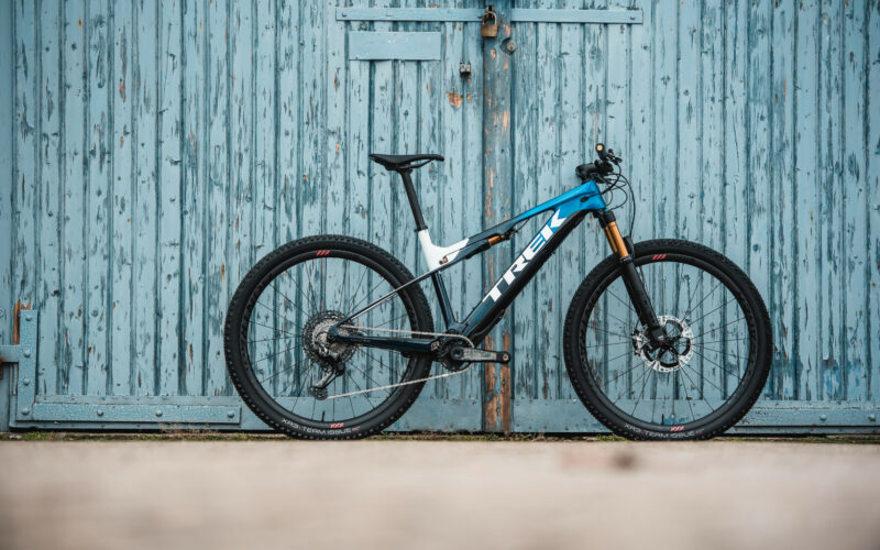 Trek E-Caliber im Test: Revolutionäres 16 Kilo E-Fully mit Fazua-Motor