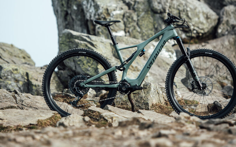 Light-E-MTB im großen Vergleichstest: Specialized Levo SL Expert – leichter Überflieger?