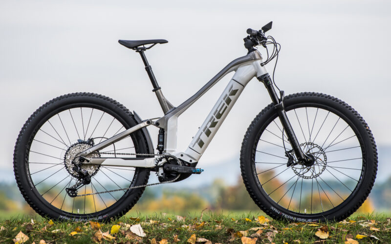 Trek Powerfly FS 7 im Test: Innovativer Allrounder für die entspannte Tour