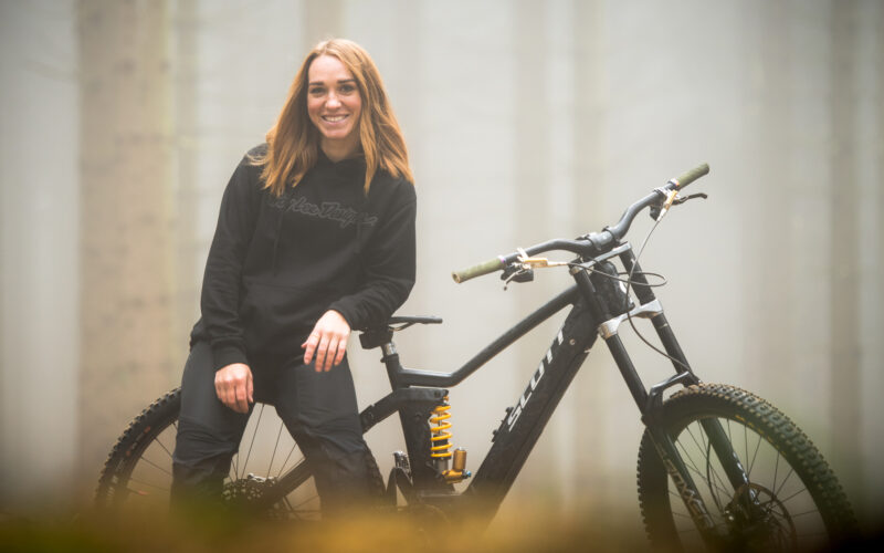 Pimp My E-Bike – Fotostory: Anja Kallenbach, Miss Germany 2021, zeigt ihr E-Bike