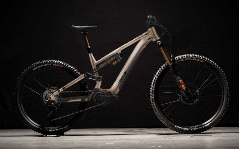 Commencal Meta Power SX – E-MTB-Neuheiten 2022: Jetzt mit Mullet-Wheels und 170/160 mm Federweg