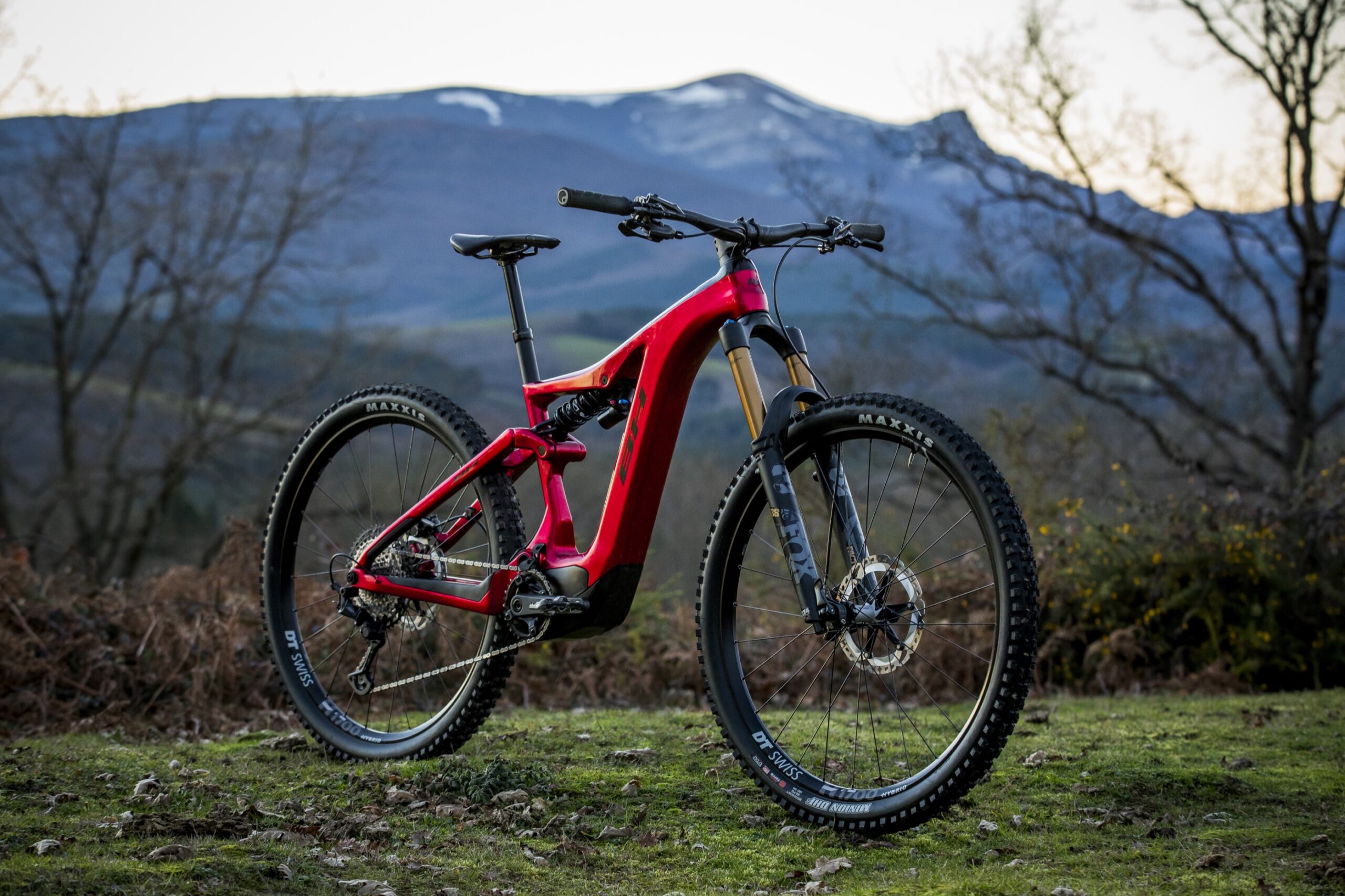 Neues BH Atom-X Carbon 2022: Schöner, schneller und weiter mit dem spanischen E-Pferd