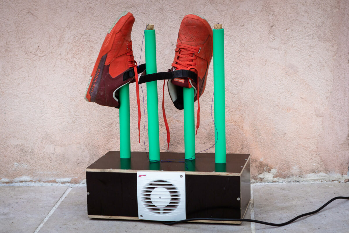 Life Hack Bootytrockner: Nasse Schuhe und Stiefel trocknen – DIY