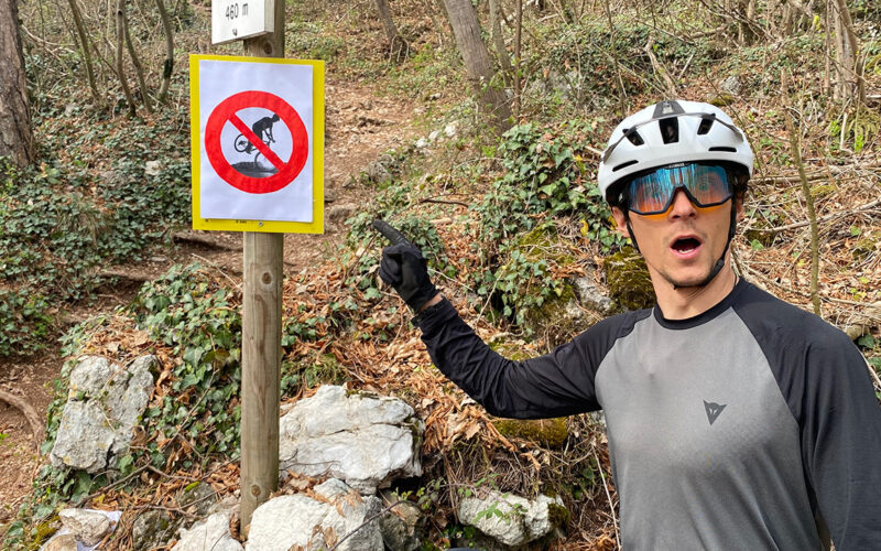 Verbot nach Unfällen auf exponierten Trails: Trentino verbietet Hinterradversetzen