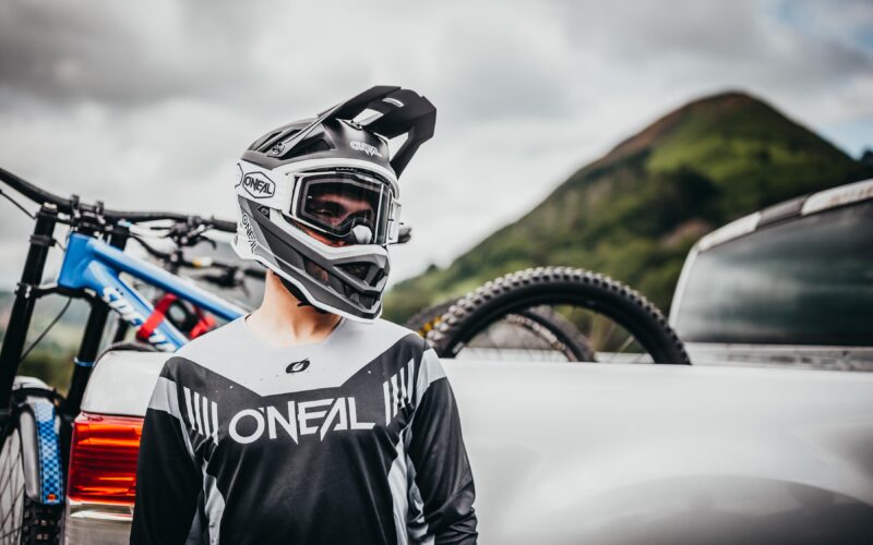 O’Neal Blade V.22 MTB-Helm: Neue Designs für das Fullface-Modell