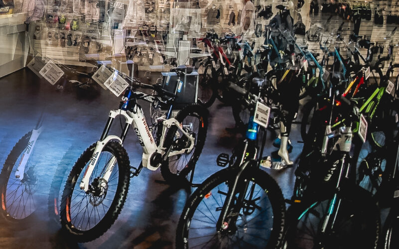 „Phantomspedition“ stiehlt 4 Lkw voller Bikes: Fahrräder für 1,6 Mio. Euro geklaut