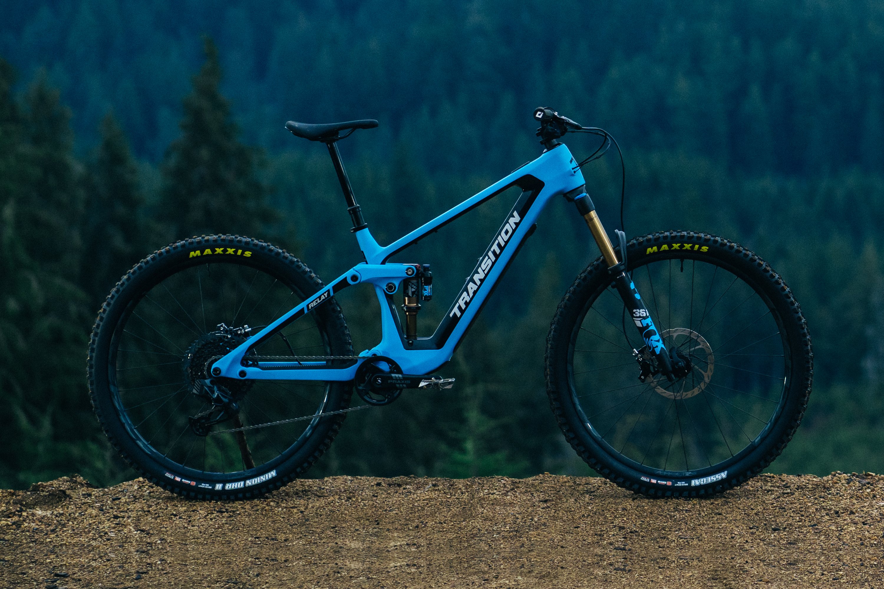 Neues Transition Relay E-Bike: Light-E-MTB mit Enduro-Genen