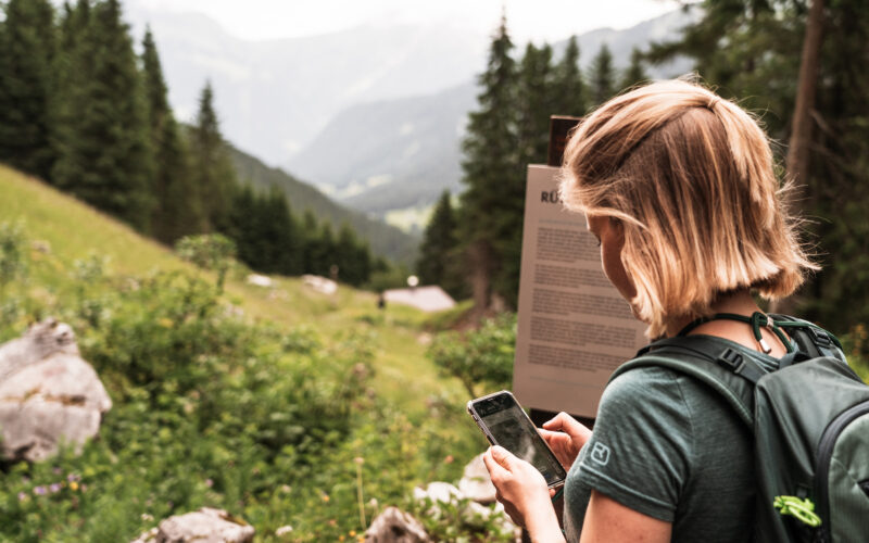 Komoot kooperiert mit Naturlandschaften: Wissenvermittlung und Sensibilisierung
