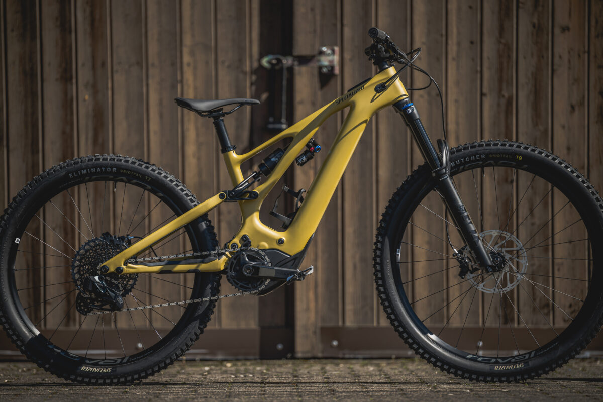 BikeStage 2023 – Specialized Turbo Levo: Der moderne E-MTB-Klassiker