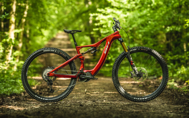 Neues Performance E-MTB BH iLynx+: Trail- und Enduro-E-Bike ab unter 20 kg