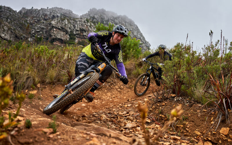 E-MTB-Video – Trail E-Xplorer: Brendan und Christian Fairclough in Südafrika