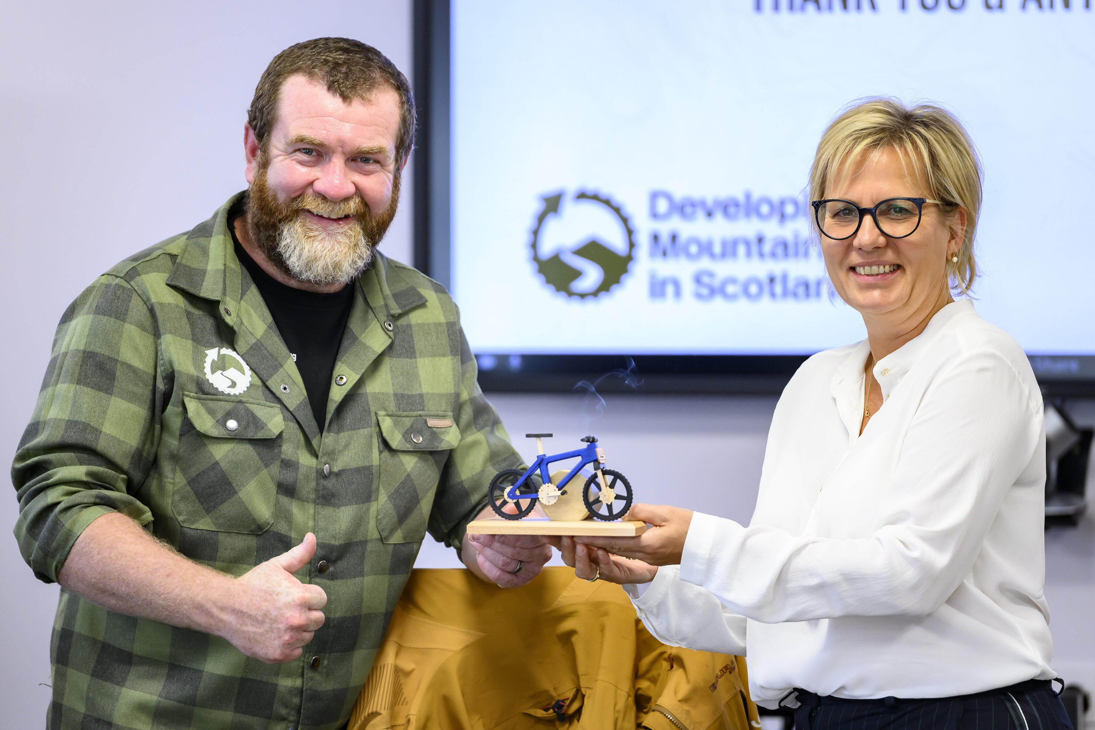 Mountainbike-Tourismus in Sachsen: Staatsministerin unterwegs in Schottland