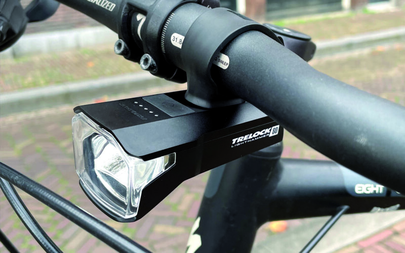 Neuer Trelock Lighthammer 80 USB-Scheinwerfer: Fahrradbeleuchtung auf den Kopf gestellt