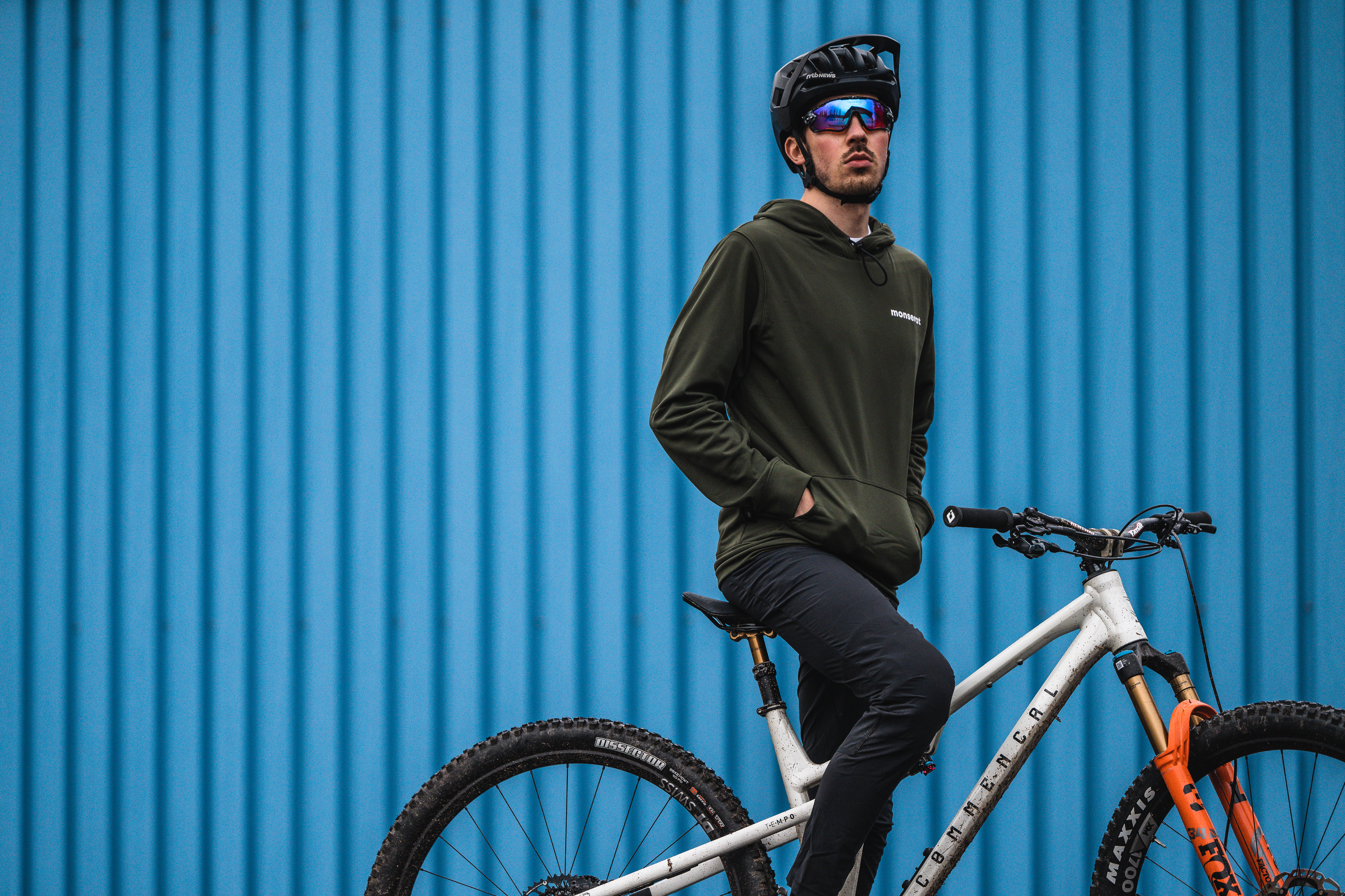 Monserat MTB Tech Hoodie im Test: Fairer Kapuzenpulli für den Trail