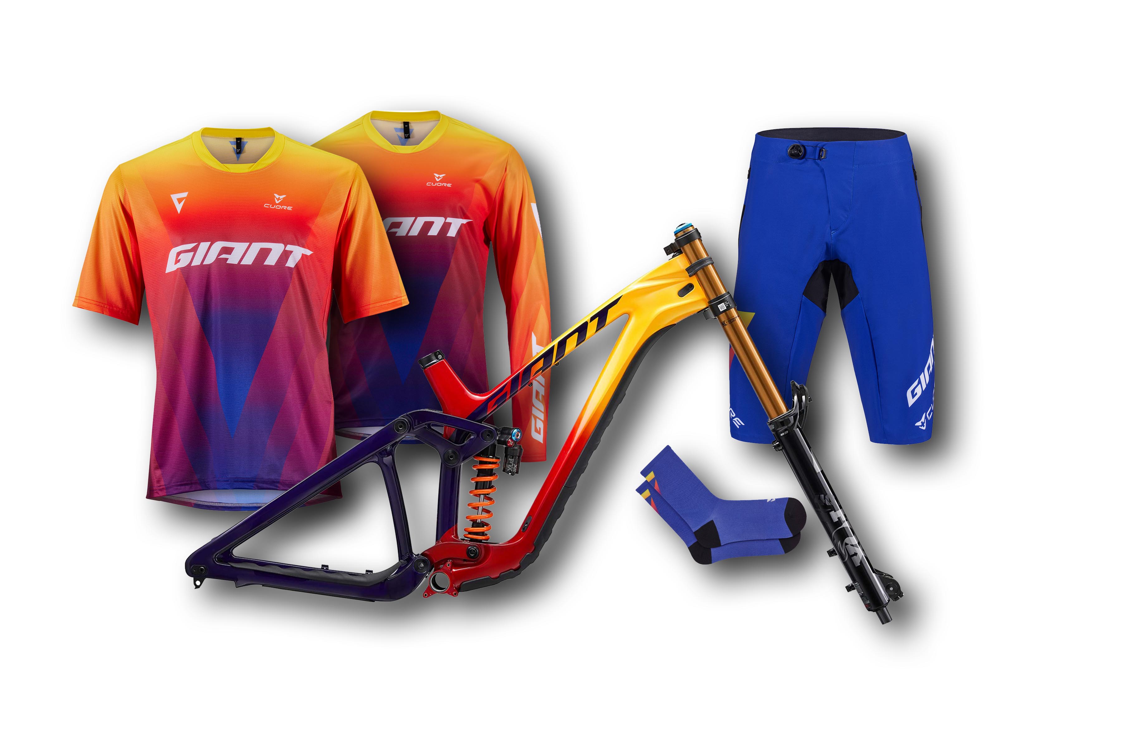 Giant Factory Off-Road Team Legends Edition: MTB-Teambekleidung von Downhill- bis Enduro