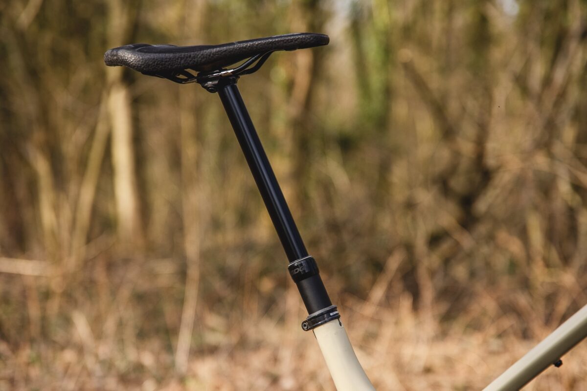SDG Tellis V2 Variostütze im ersten Test: Robuster Preisbrecher mit 230 mm Hub