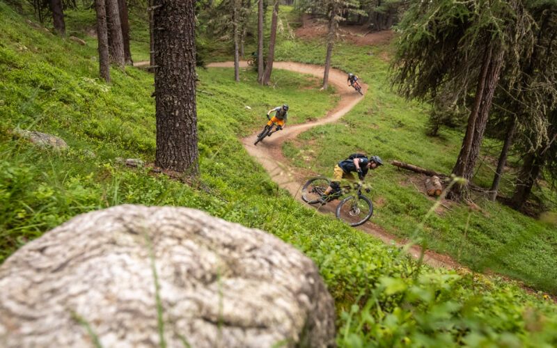 Saisonstart 3-Länder Enduro Trails: Neue Trails & Events in Reschen & Nauders