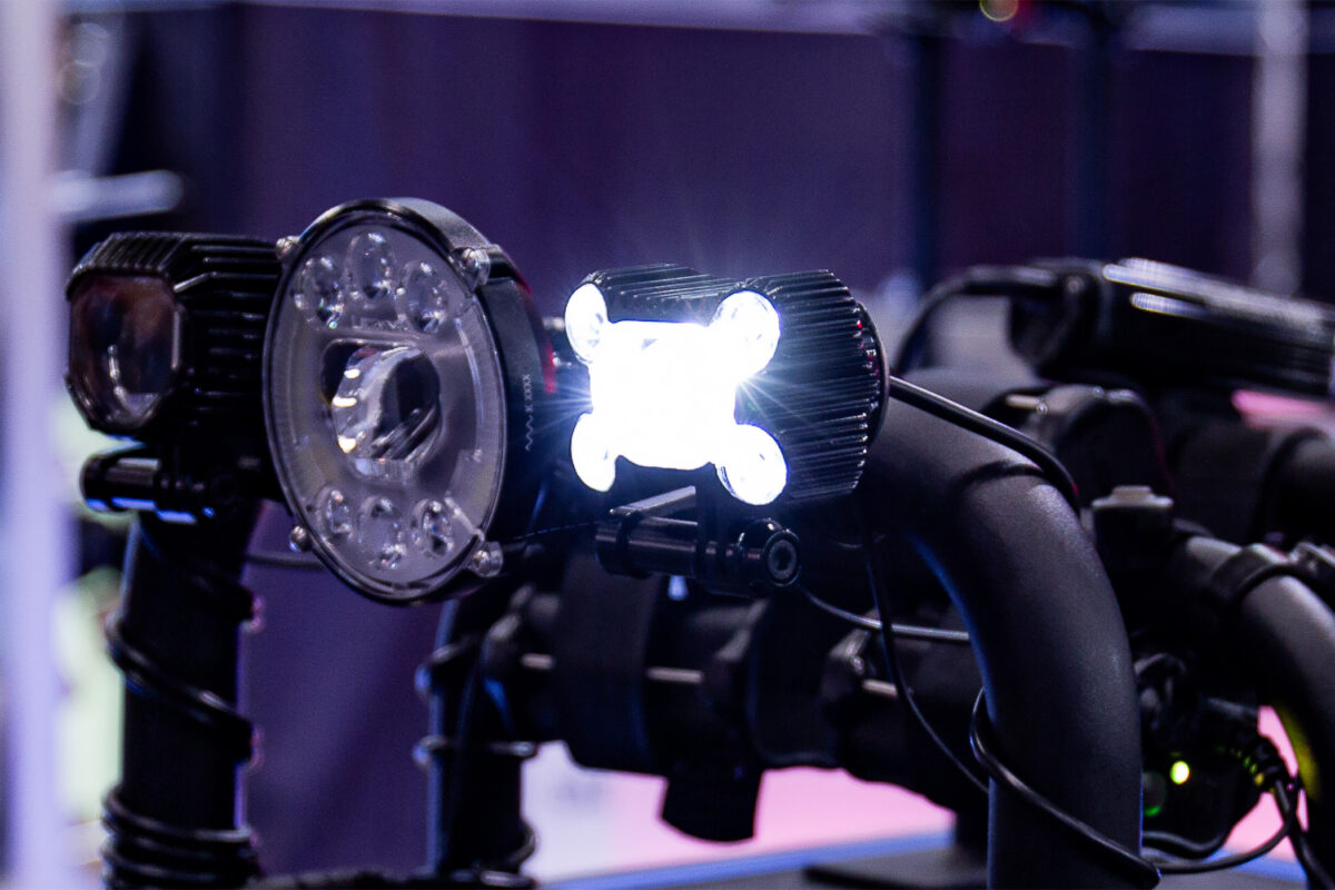Eurobike 2024 2x Lezyne und Odi: Neue Frontleuchte, Pumpenkopf und Griffe