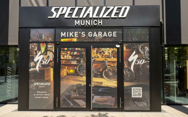 Nostalgie in Garagenform: Specialized eröffnet Museum in München